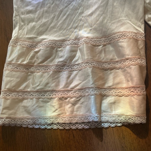 Vintage Ruffled Bloomers - Picture 2 of 7